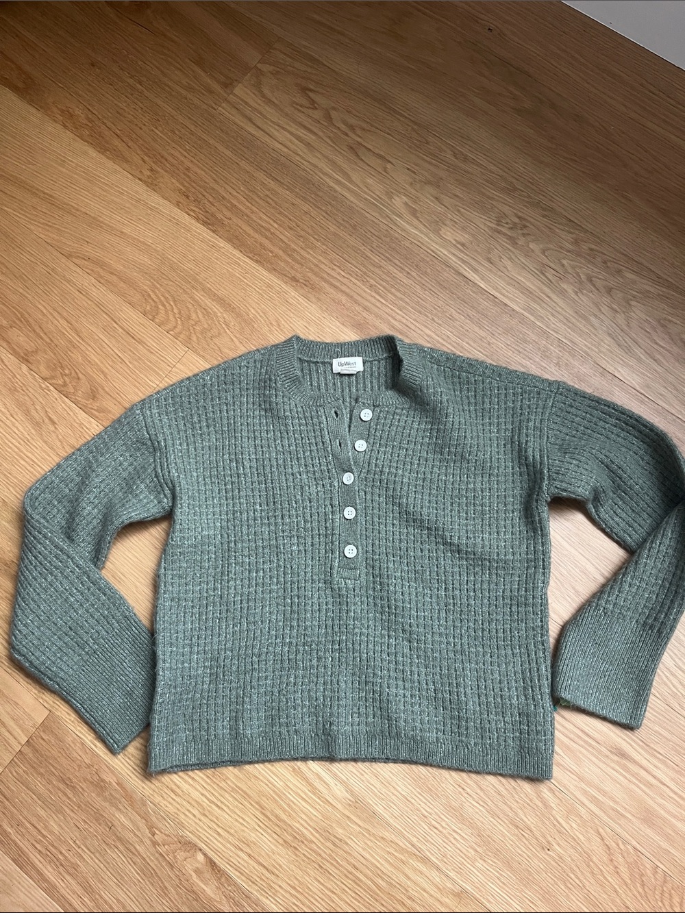 Up west Easy Henley Sweater in Sage Green size S